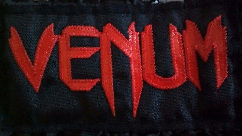 VENUM SHORTS