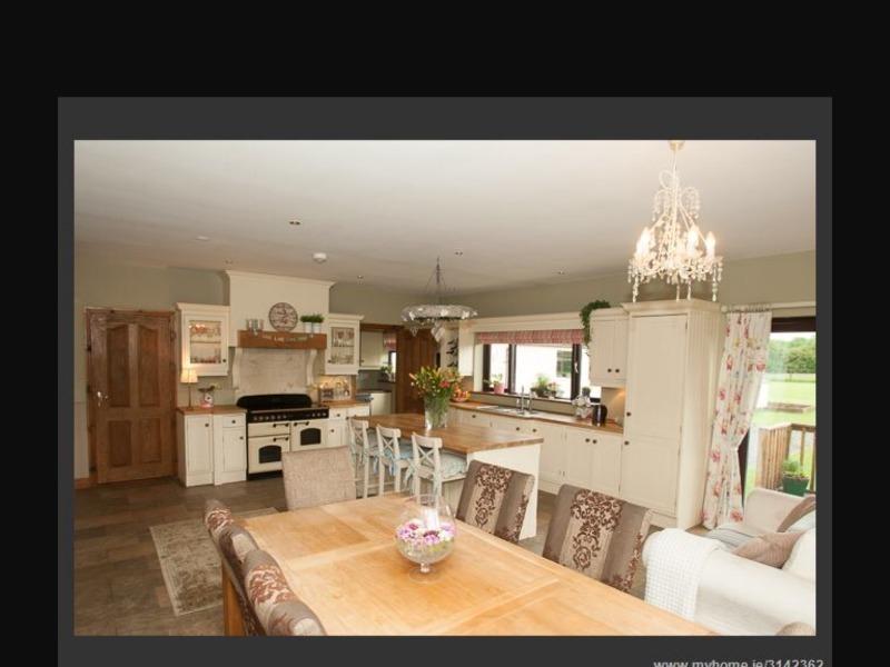 Fabulous solid large cream kitchen with wood worktop