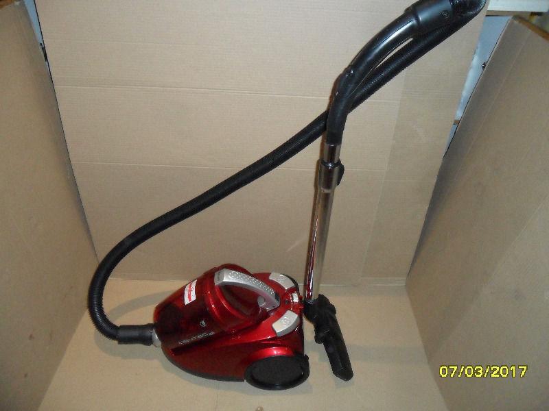 Bagless vacuum cleaner Royal Centec 2 Red