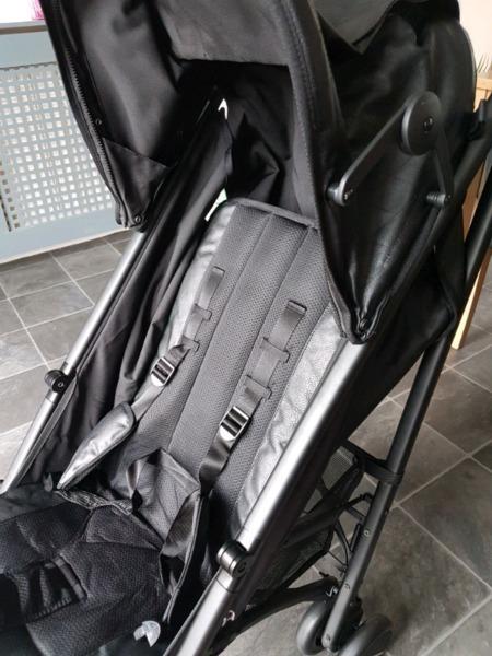 Mima Bo pushchair with footmuff and raincover