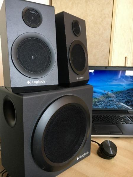 Logitech 2.1 Z series Speakers