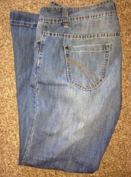 Ladies Jeans - Various Sizes
