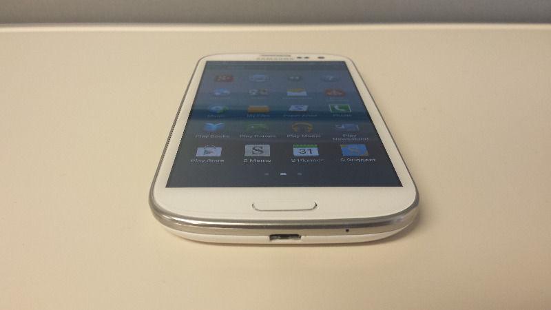 SALE Samsung Galaxy S3 in WHITE Unlocked SIM Free 3 months warranty