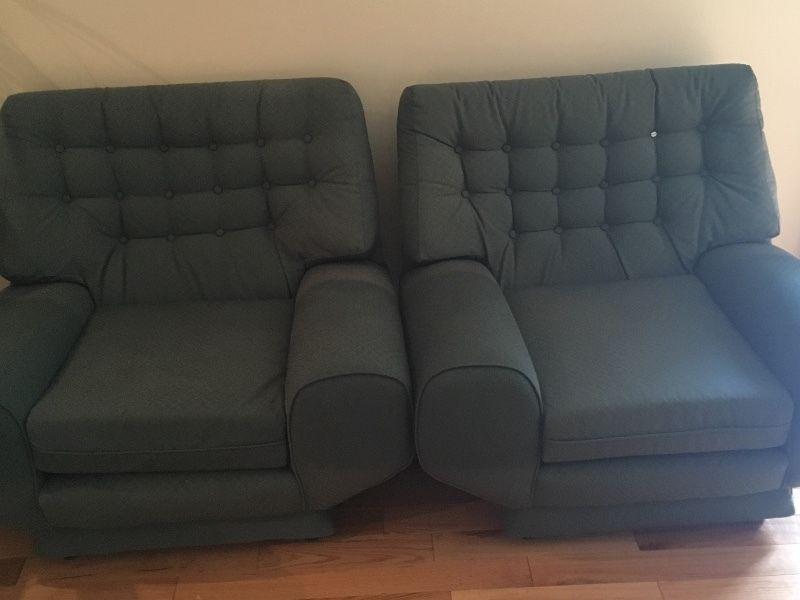 Sofa and 2 armchairs. Skerries