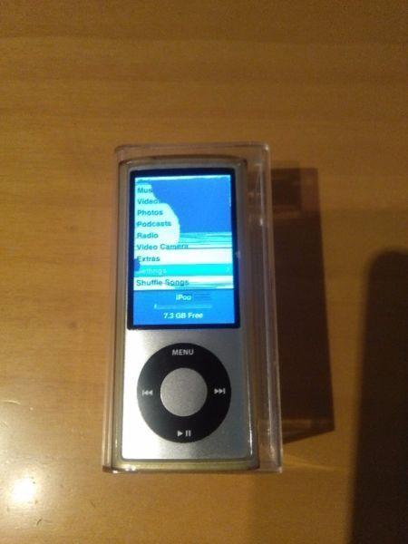 iPod Nano 5th Gen (8gb; Cracked Screen) and iPod Mini (4gb)