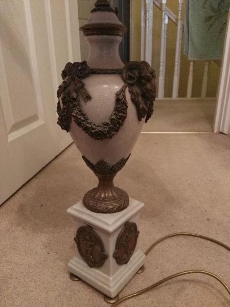 Antique looking good condition table lamp for sale