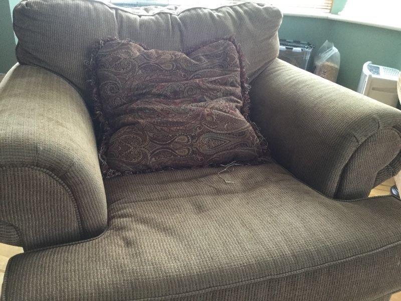 Free sofa and chair