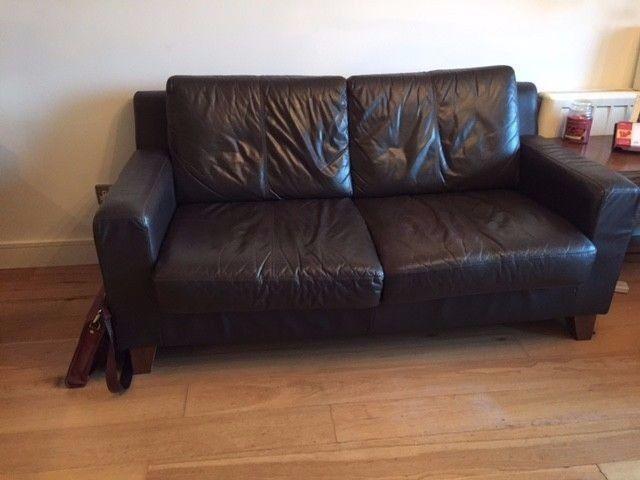 3 SEATER LEATHER COUCH AND FOOT CHAISE e90 ONO