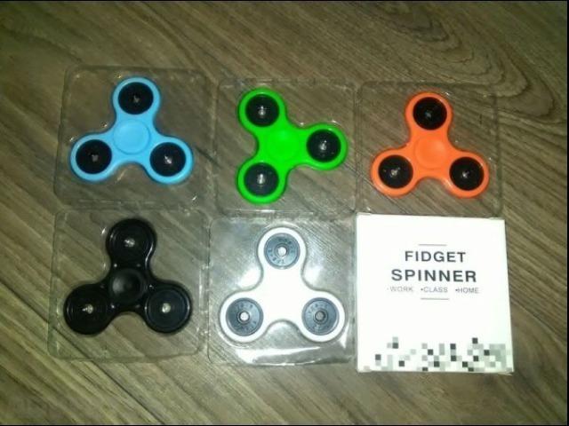 Figit spinners €3 each will do deal on larger orders