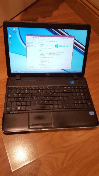 Fujitsu Lifebook AH512 intel dual core,6gb ram,750gb