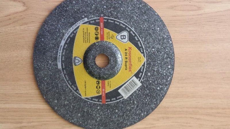 Abrasive sanding disc