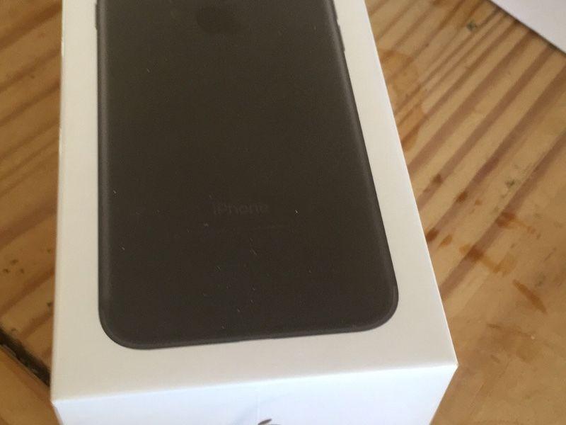 Iphone 7 - 128gb still in packaging