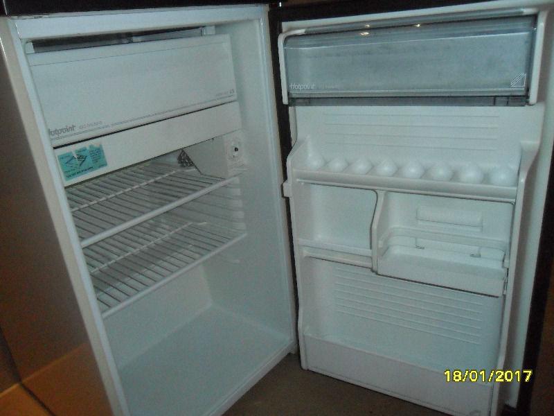 Hoypoint fridge with freezer