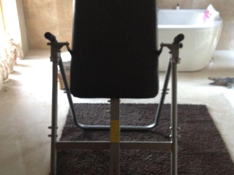 INVERSION TABLE EXERCISE BENCH