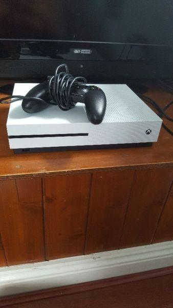 Xbox One S 500Gb with 1 controller and 3 games