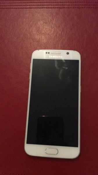 White Samsung s6