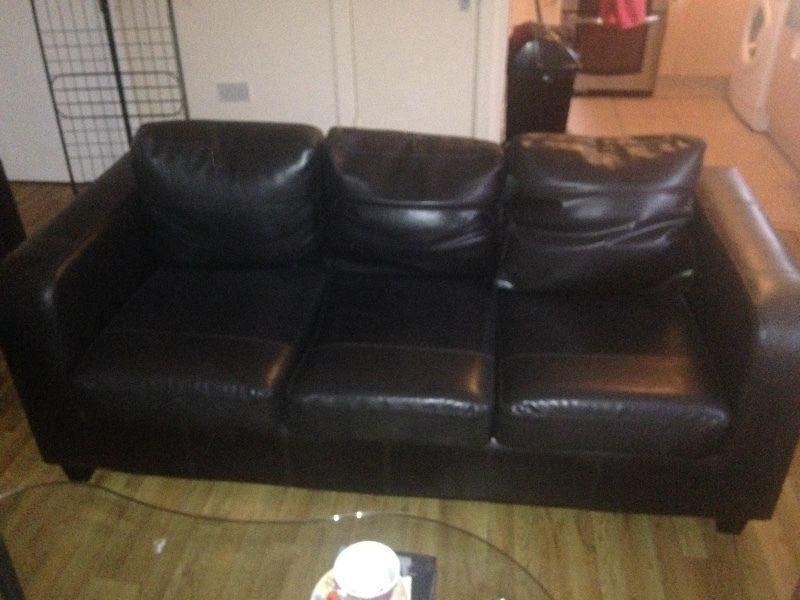 3 seater & 2 armchairs for sale. Perfect condition!