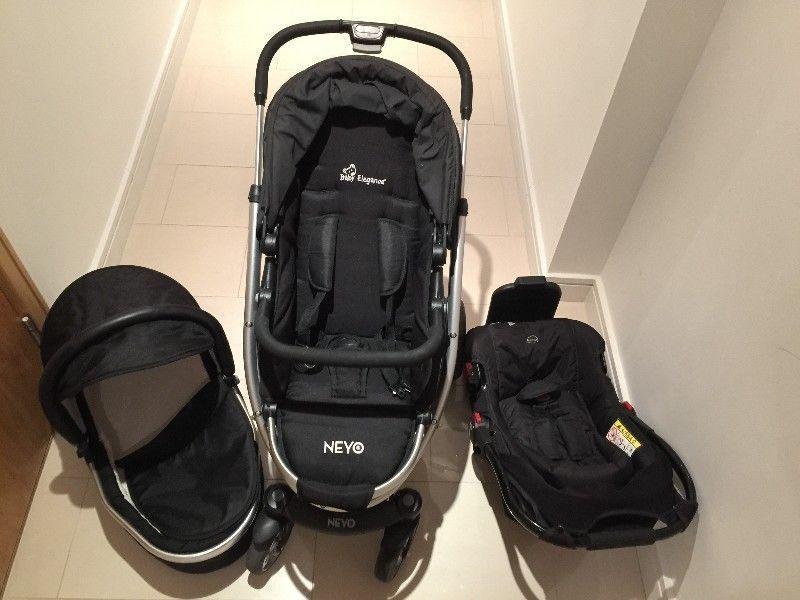 Baby elegance NEYO Travel system + isofix base in great condition