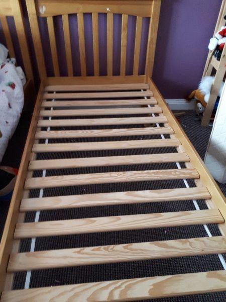 Single bed with under storage drawer. Great condition