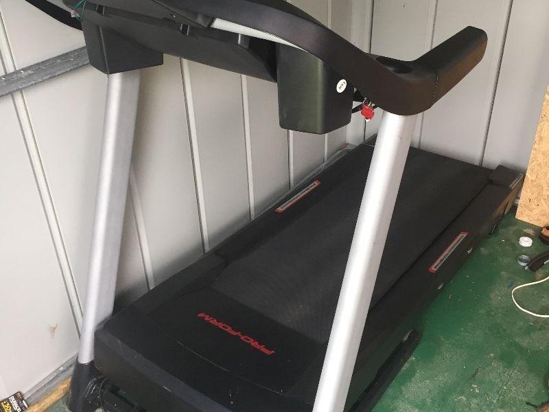 Treadmill ProForm 1050