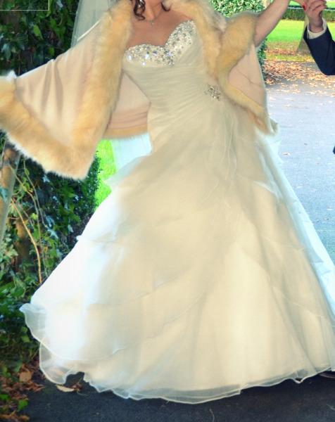 Wedding Dress + Wedding Umbrella