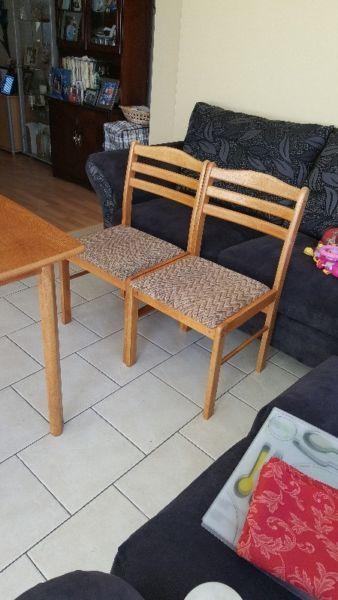 Kitchen Table and 4 Matching Chairs