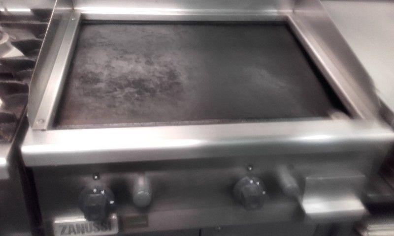 Flat top grill
