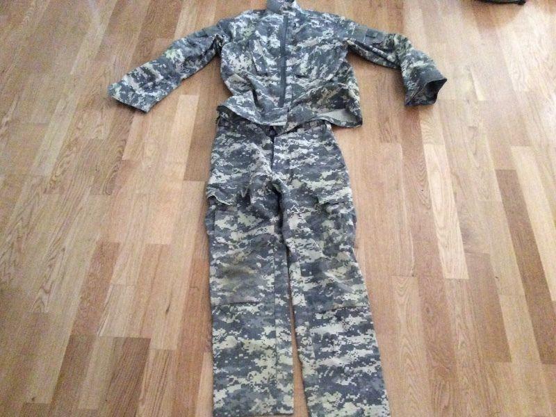 10 year old size acu camo military set