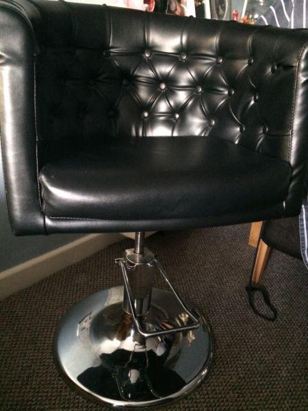 Hairdressing chair!!!