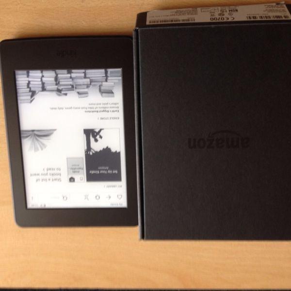 Amazon Kindle Paperwhite E-Reader - Black - barely used