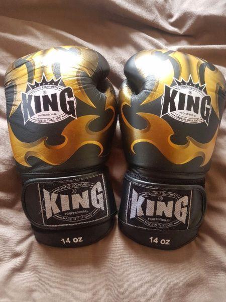 14 oz King thai boxing gloves