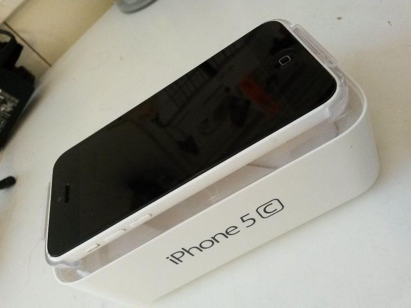 White IPhone 5c 16GB perfect condition no marks or scratches on either cameras