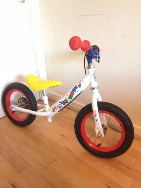 Apollo Wizzer balance bike