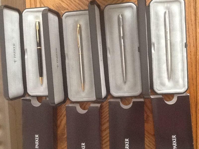 Collection of Parker pens/pencils