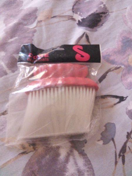 Professional hairdressing brush for sale!!!
