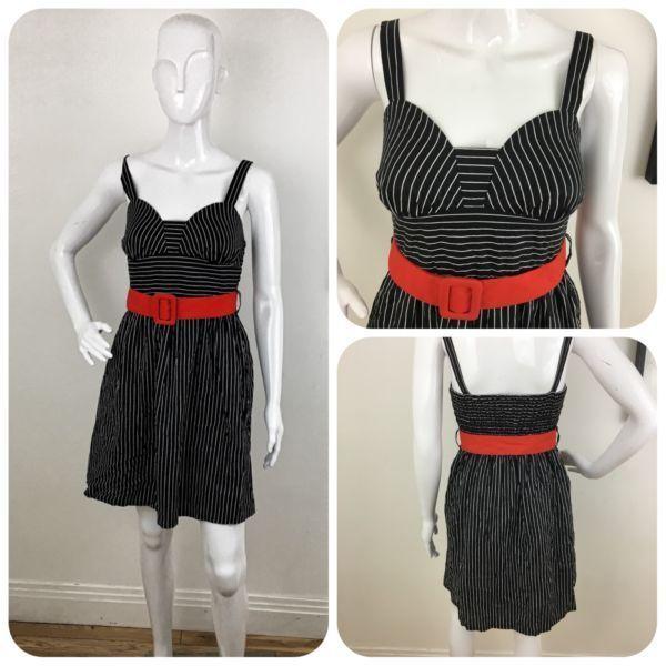 Women's Sun Dress Black/White Stripes Sweetheart Neckline and Elasticated Waist Size 10/12