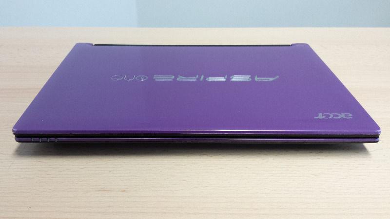 SALE Acer Aspire ONE Laptop 10inch 160GB HDD Win7 Purple