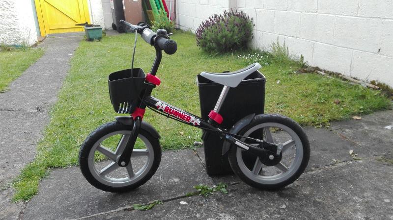 2x Balance Bike