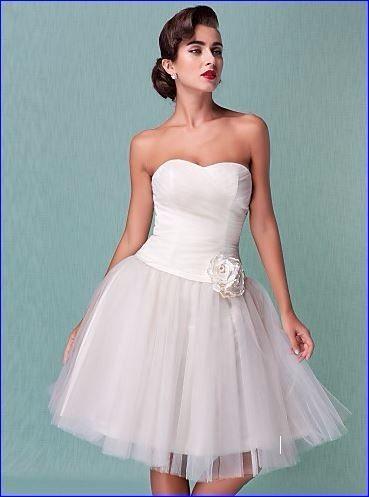 Ball Gown Knee-Lenght Ivory Wedding Dress