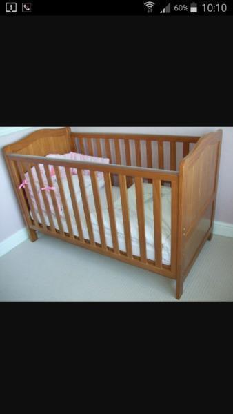 Baby cot + mattress