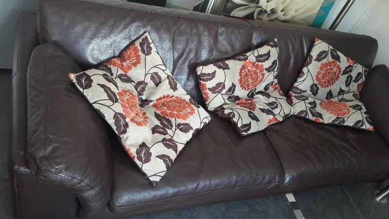 High quality, three seater, leather sofa!!! Excellent condition!!