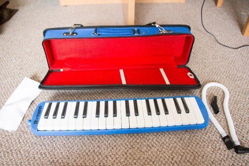 Melodica (new never used)