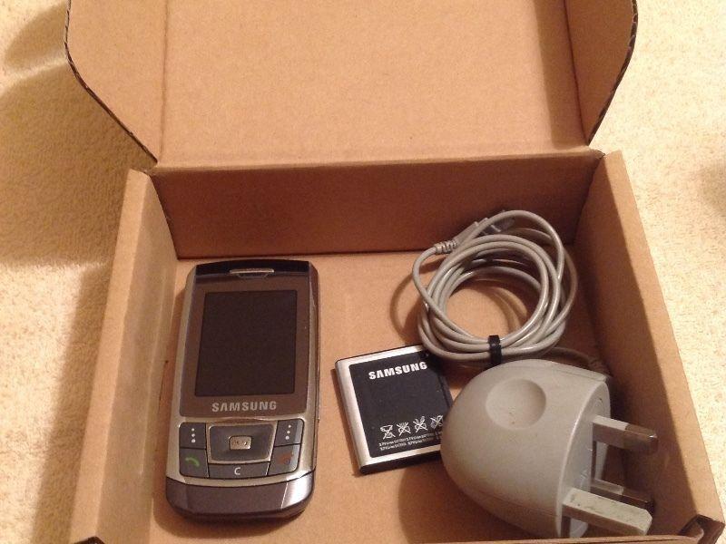 Samsung D900i unlocked to all networks