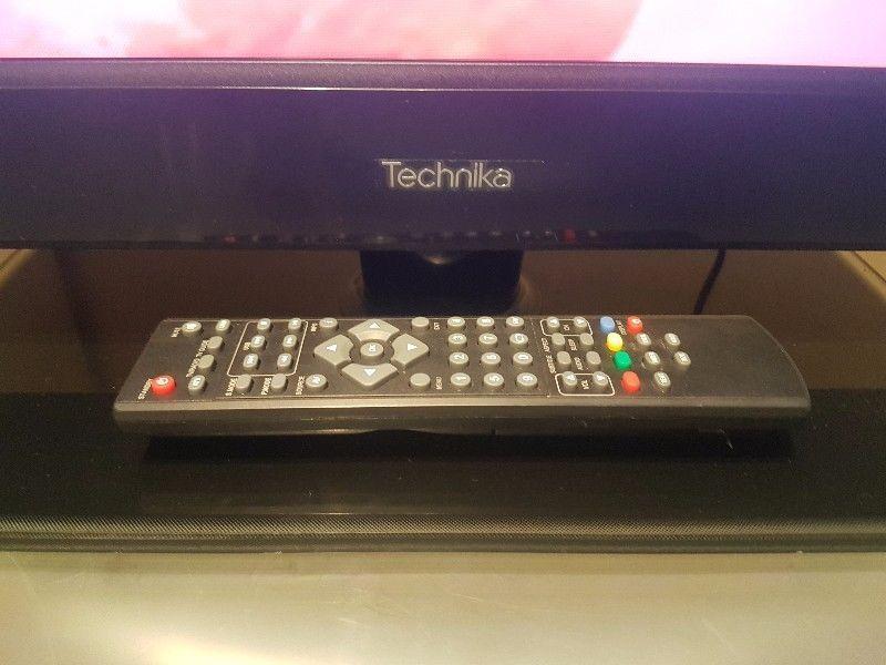 Technika 40'' Full HD 1080p LCD TV Saorview + Usb