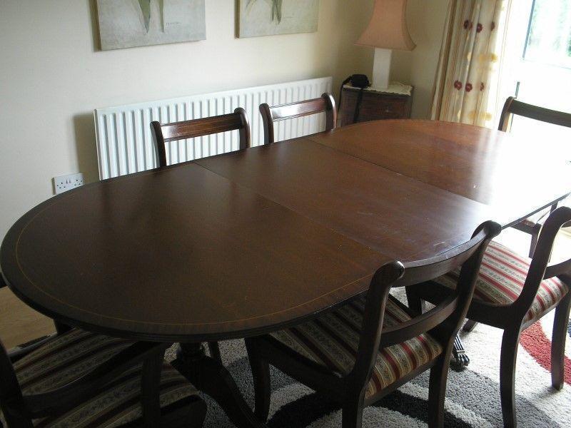 Mahogany dining room table and 6 chairs