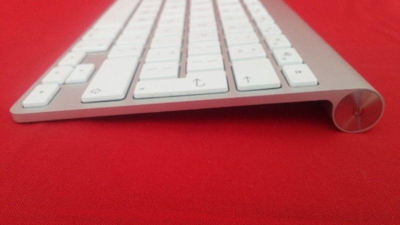 Apple Bluetooth Wireless Mini Keyboard