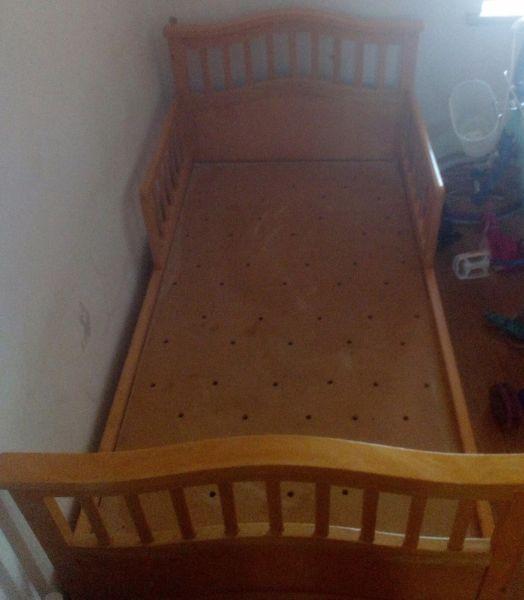 Girls pink bed with mattress and toddler bed