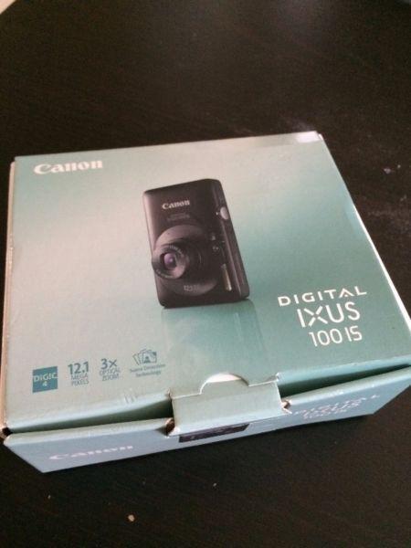 Canon Digital IXUS 100 IS camera