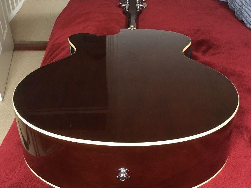 Yamaha Semi Acustic Guitar for sale
