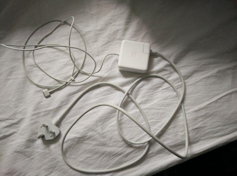 Apple 60W MagSafe 2 Charger (Macbook Pro)
